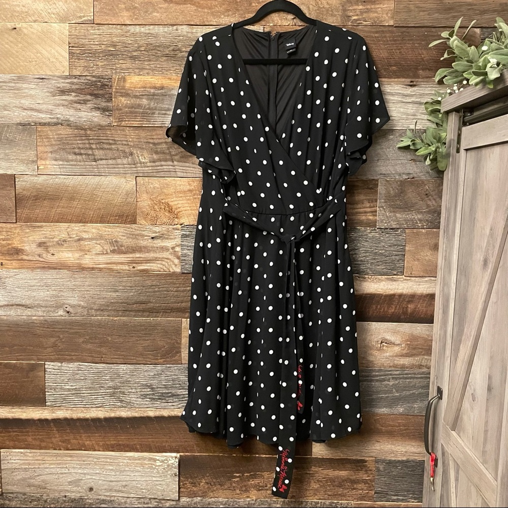 HOST PICK ~ DISNEY X TORRID MINNIE MOUSE WRAPDRESS